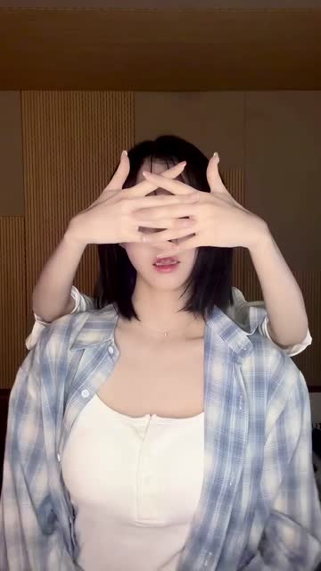 트리플에스 나경, 주빈