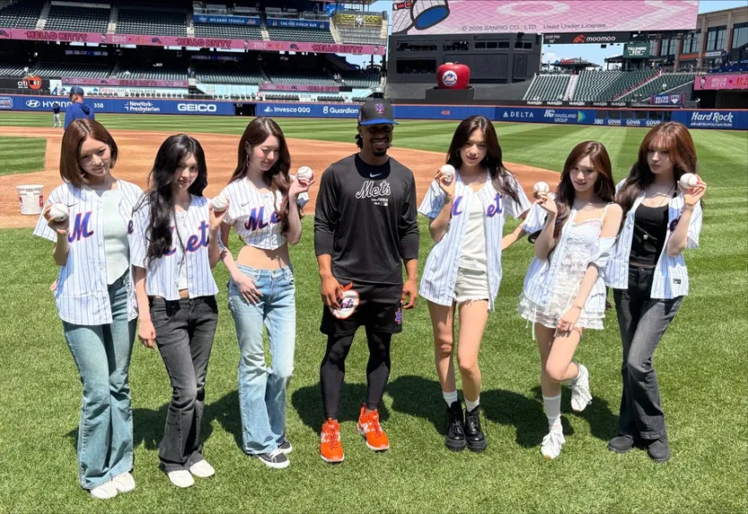 아이브 장원영 MLB 뉴욕 메츠 시구