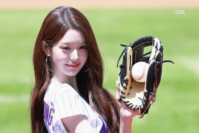 아이브 장원영 MLB 뉴욕 메츠 시구