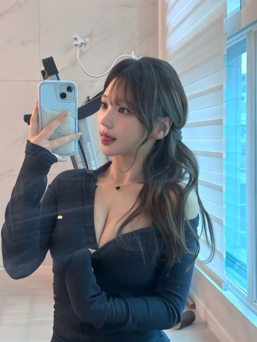 스트리머 섹밍(Sexy Minji)
