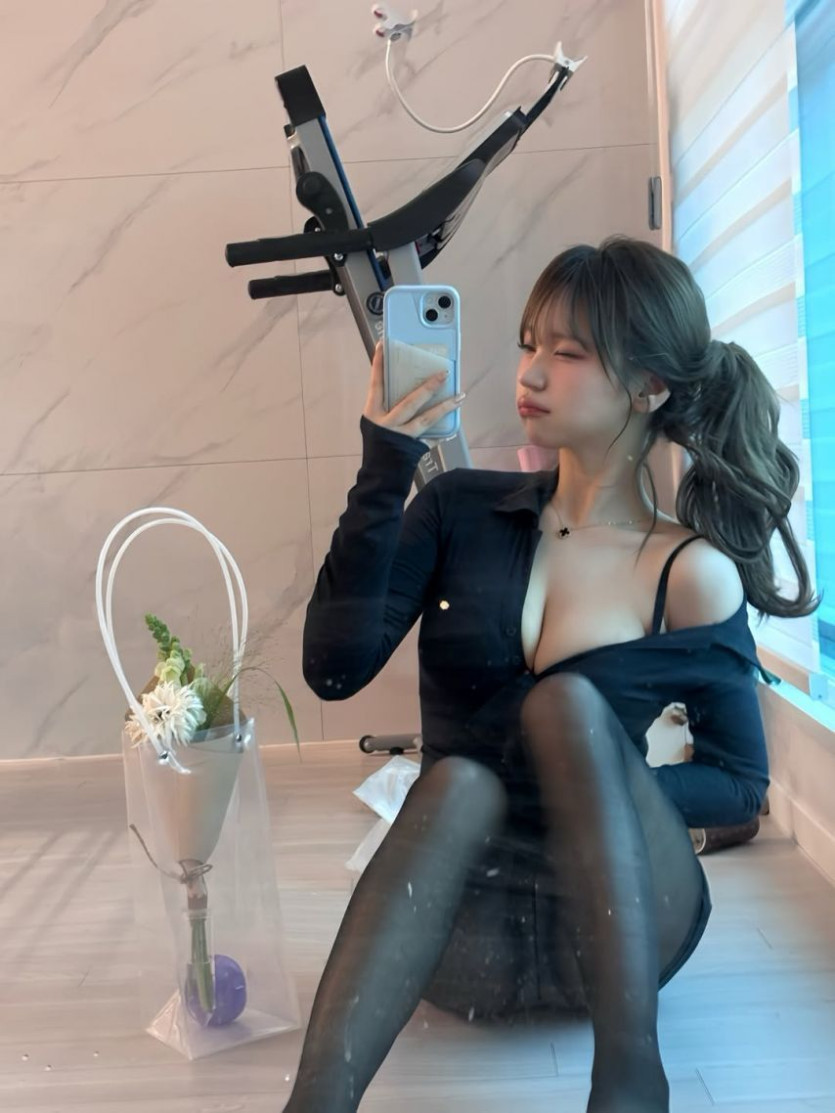 스트리머 섹밍(Sexy Minji)