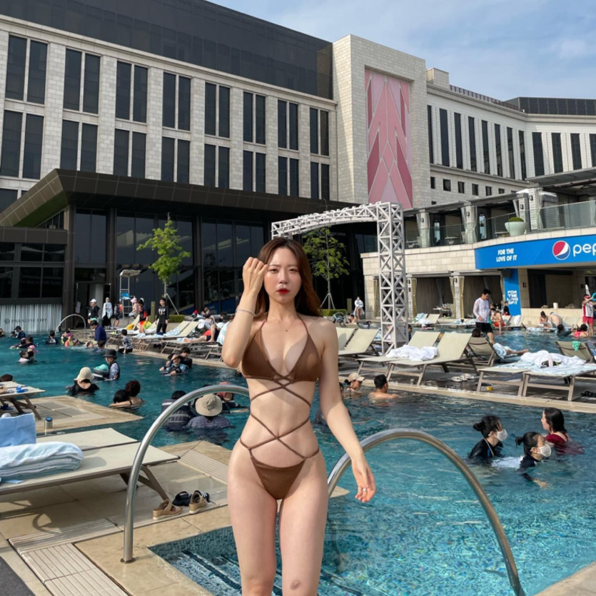 [ㅇㅎ] 모델 서지우 비키니 몸매 모음 (스압).jpg