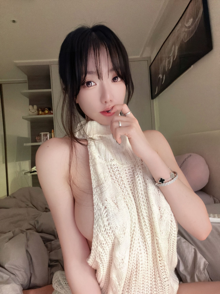 260813 낭니 19금급 섹시 움짤 방셀[후방]