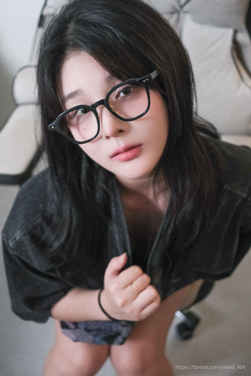 [ㅇㅎ] 안경 쓴 장주 (약스압).jpg