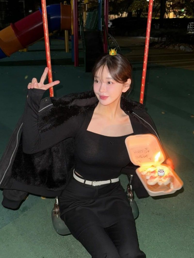 김윤희 아나운서 각선미 여신