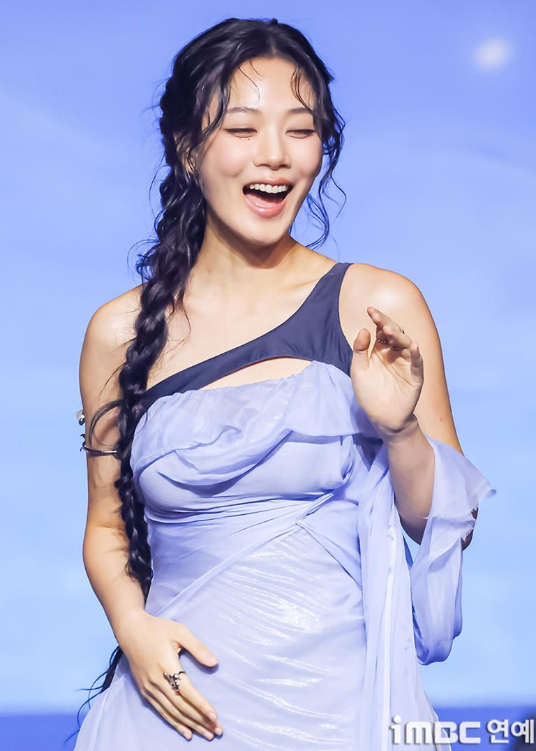 비비 뭔가 야릇한 원피스
