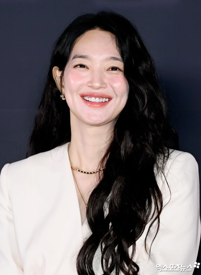 신민아 GOAT