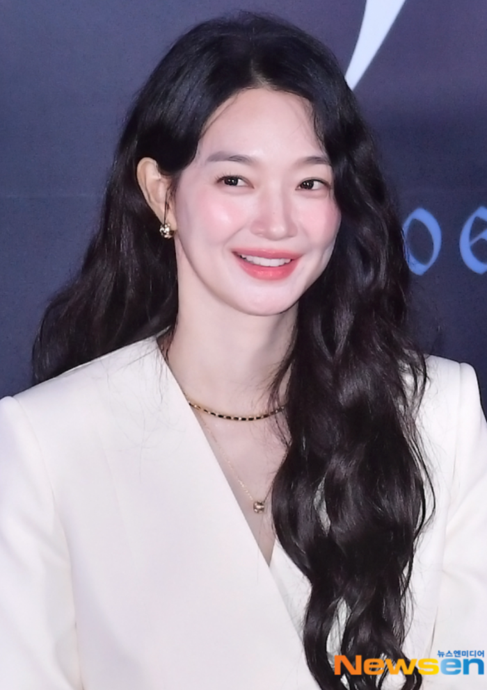 신민아 GOAT