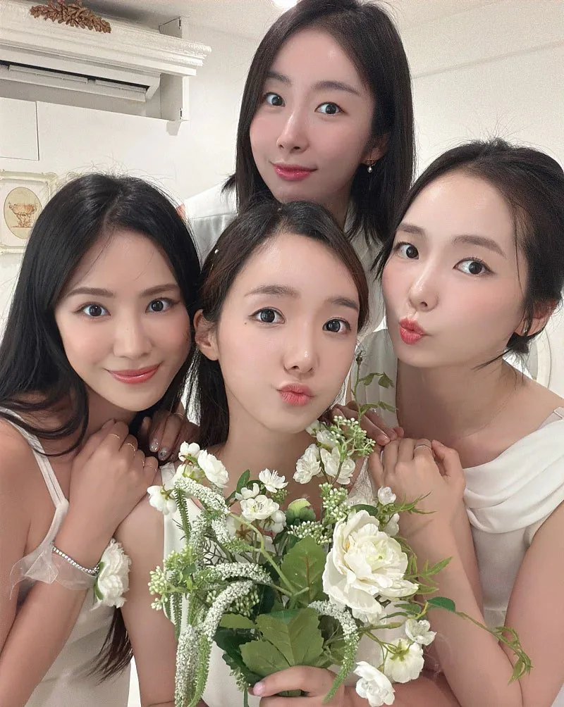 스텔라 멤버 민희 결혼발표
