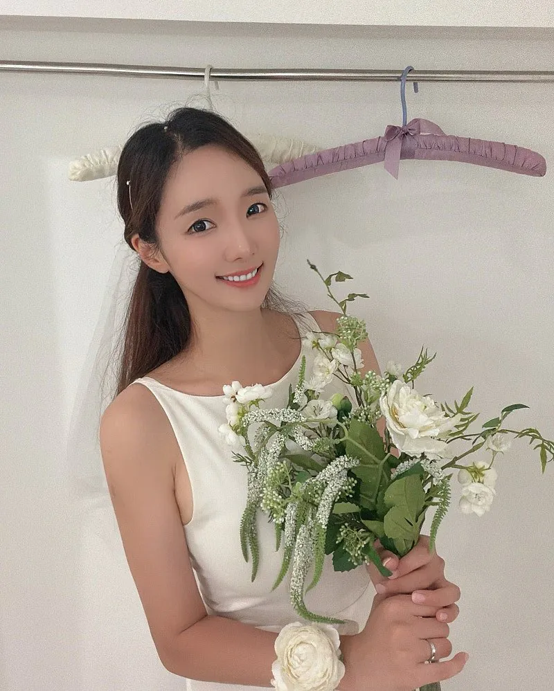 스텔라 멤버 민희 결혼발표