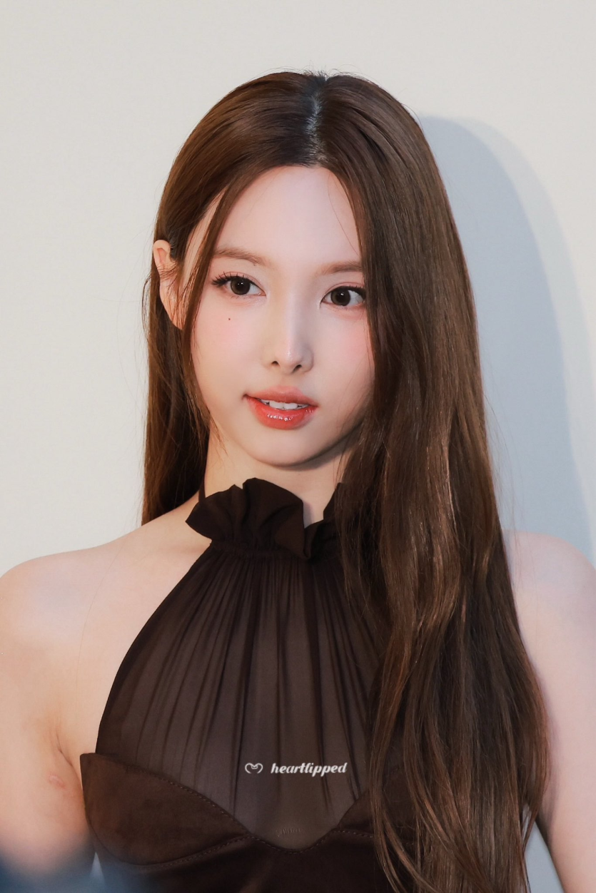 나연...파격 시스루 초미니로 청순 섹시美...핡~!!!