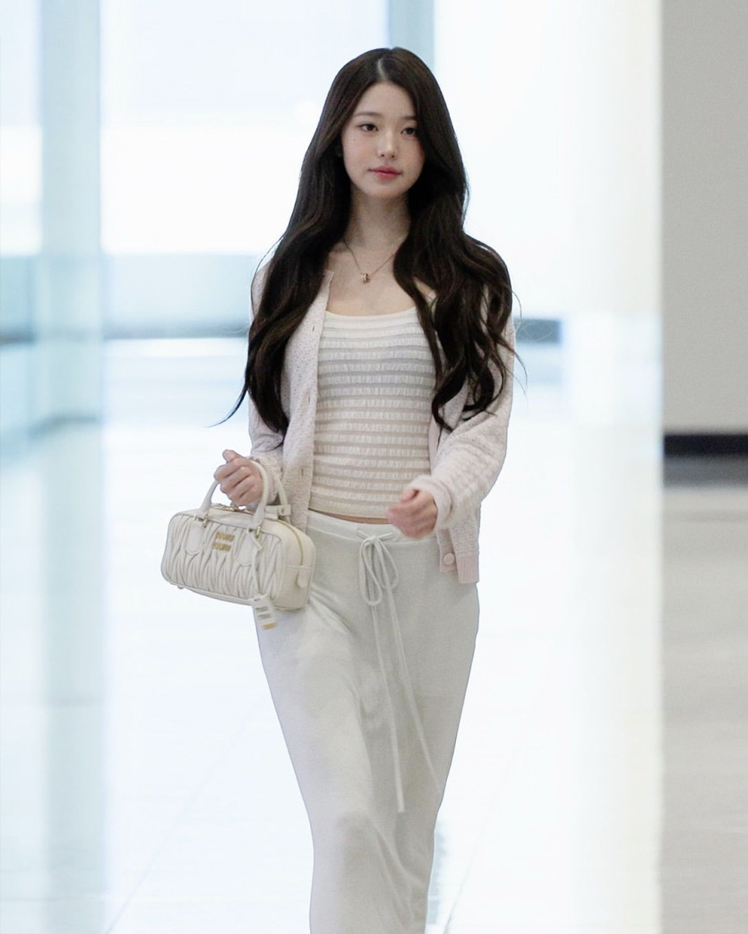 장원영 비치는 ㅂㄹ